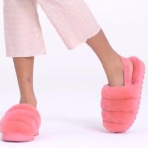Uggs 'Super Fluff' Slides